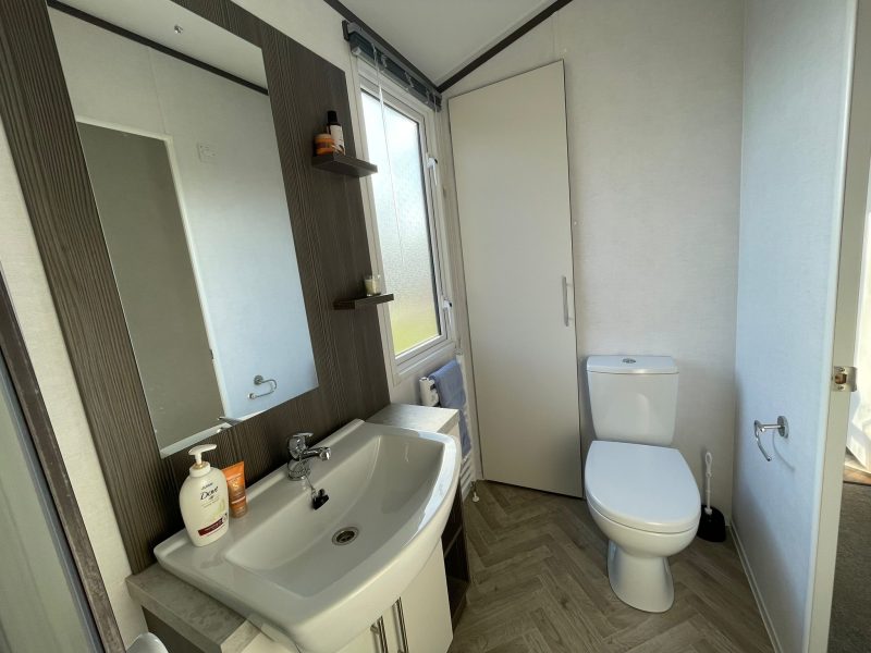 WhatsApp Image 2024-12-02 at 10.29.00_c70b9fd3